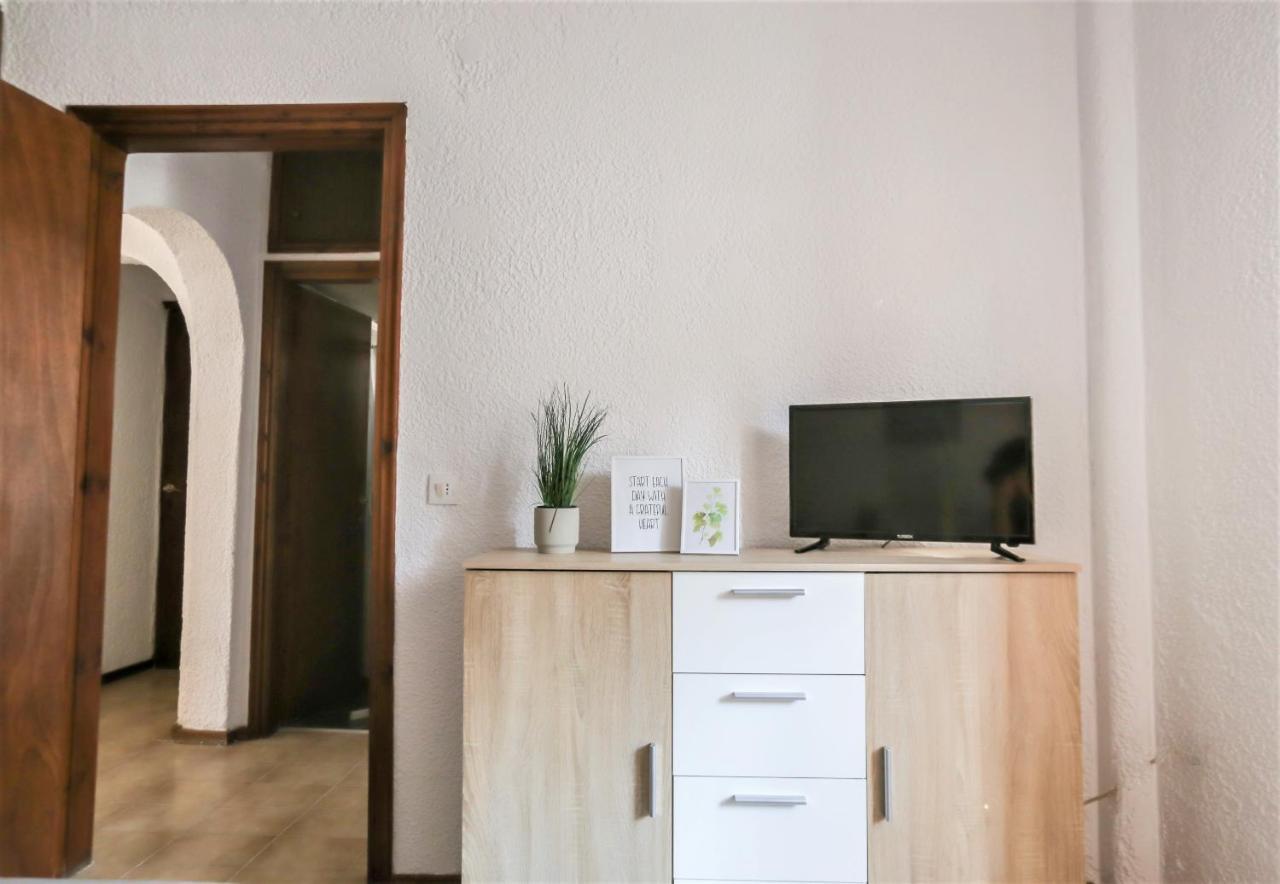 Beachfront Deluxe Apt. Pefkochori Bagian luar foto