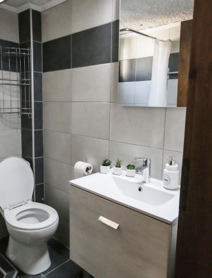 Beachfront Deluxe Apt. Pefkochori Bagian luar foto
