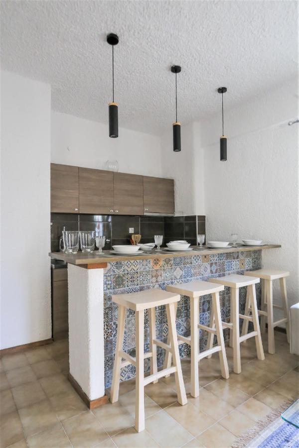 Beachfront Deluxe Apt. Pefkochori Bagian luar foto