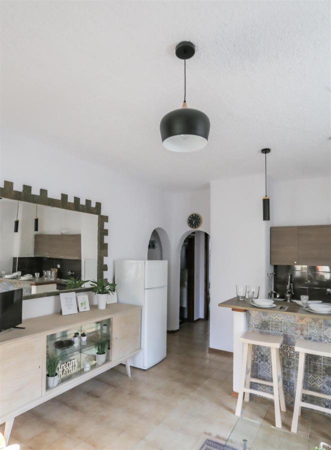 Beachfront Deluxe Apt. Pefkochori Bagian luar foto